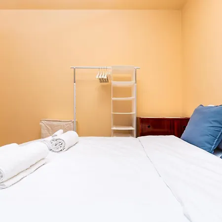 Апартаменты The Cozy 1-bedroom In By Flat Mаnager