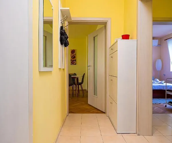 The Cozy 1-bedroom In By Flat Mаnager 普罗夫迪夫